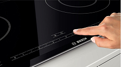 Электрическая варочная панель Bosch PKN 675 N14D на 4 конфорки, шириной 60.6 см, черный в Санкт-Петербурге